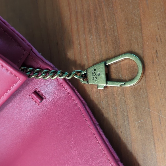 Authentic Gucci Marmont Love velvet clutch - Picture 7 of 10